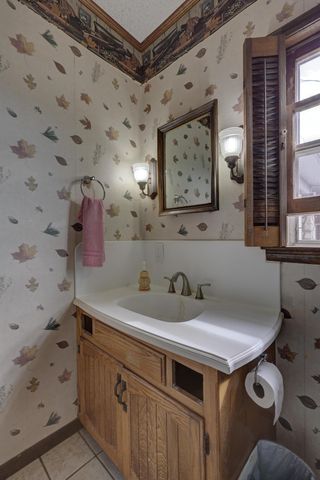 210 N Jefferson Street, Neosho, MO 64850