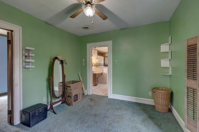 210 N Jefferson Street, Neosho, MO 64850