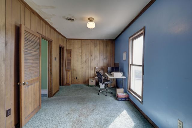 210 N Jefferson Street, Neosho, MO 64850