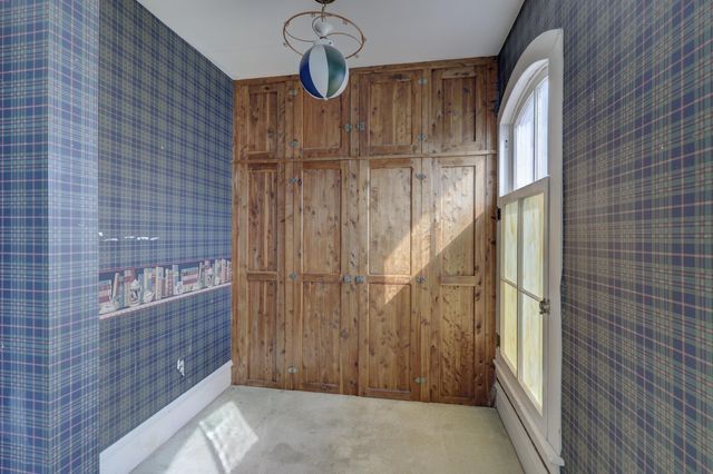 210 N Jefferson Street, Neosho, MO 64850