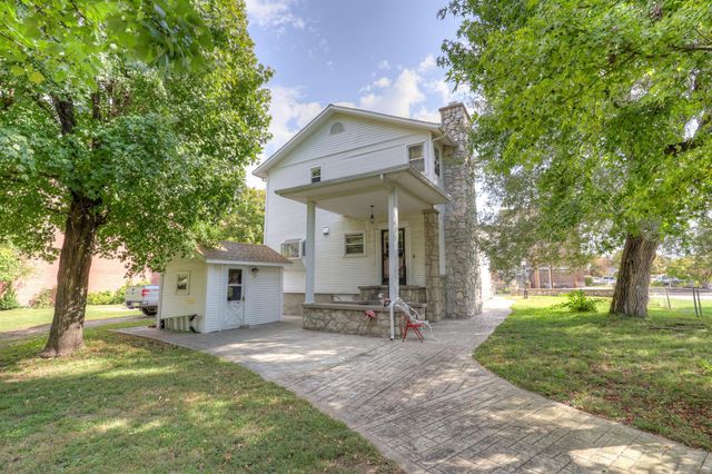 210 N Jefferson Street, Neosho, MO 64850