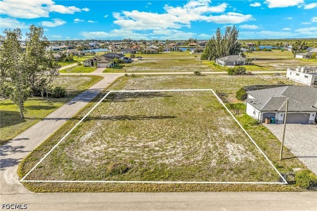 4618 NW 34th TER, Cape Coral, FL 33993