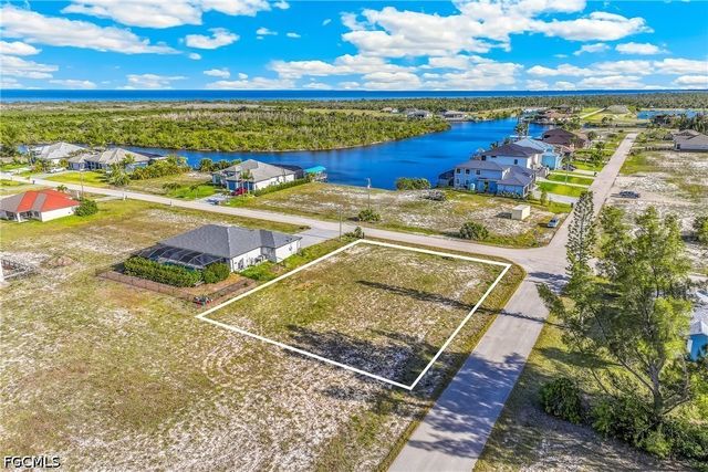 4618 NW 34th TER, Cape Coral, FL 33993