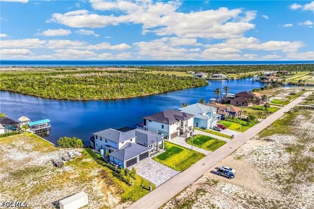 4618 NW 34th TER, Cape Coral, FL 33993
