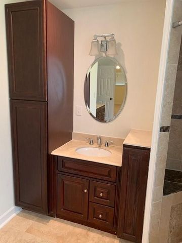 15025 Stagecoach Rd, Stagecoach, TX 77355