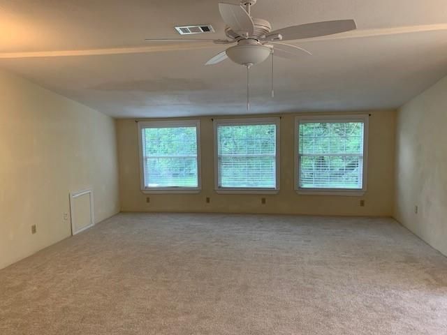 15025 Stagecoach Rd, Stagecoach, TX 77355