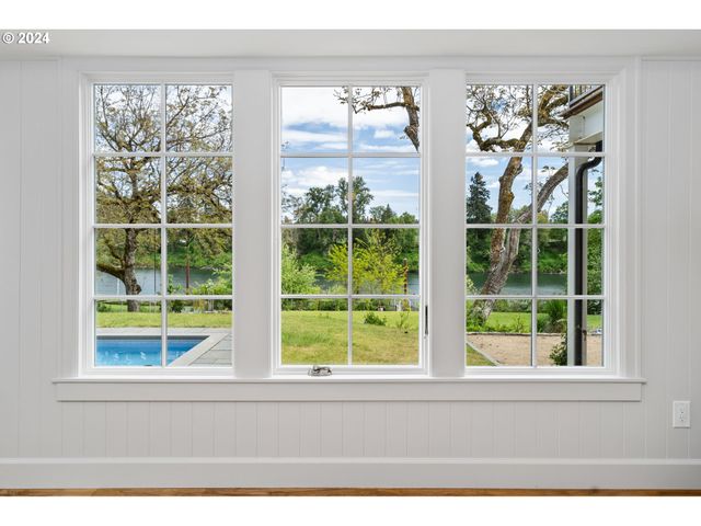 7130 Sw MONTGOMERY Way, Wilsonville, OR 97070