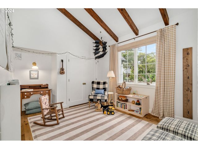 7130 Sw MONTGOMERY Way, Wilsonville, OR 97070