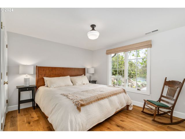 7130 Sw MONTGOMERY Way, Wilsonville, OR 97070