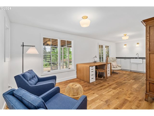 7130 Sw MONTGOMERY Way, Wilsonville, OR 97070