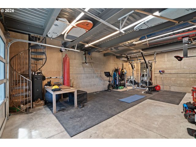 7130 Sw MONTGOMERY Way, Wilsonville, OR 97070