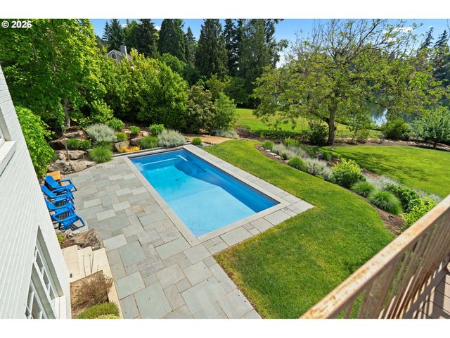 7130 Sw MONTGOMERY Way, Wilsonville, OR 97070