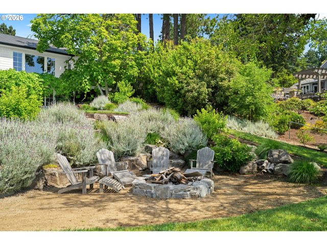 7130 Sw MONTGOMERY Way, Wilsonville, OR 97070