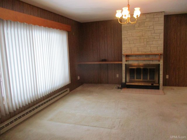 725 Parker Avenue 1, Ontonagon, MI 49953
