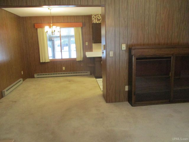 725 Parker Avenue 1, Ontonagon, MI 49953