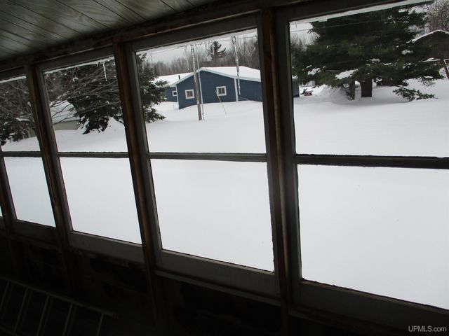 725 Parker Avenue 1, Ontonagon, MI 49953