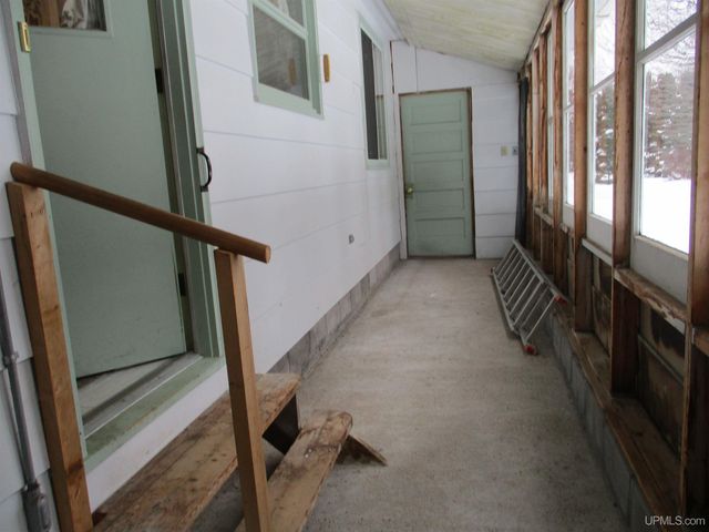 725 Parker Avenue 1, Ontonagon, MI 49953