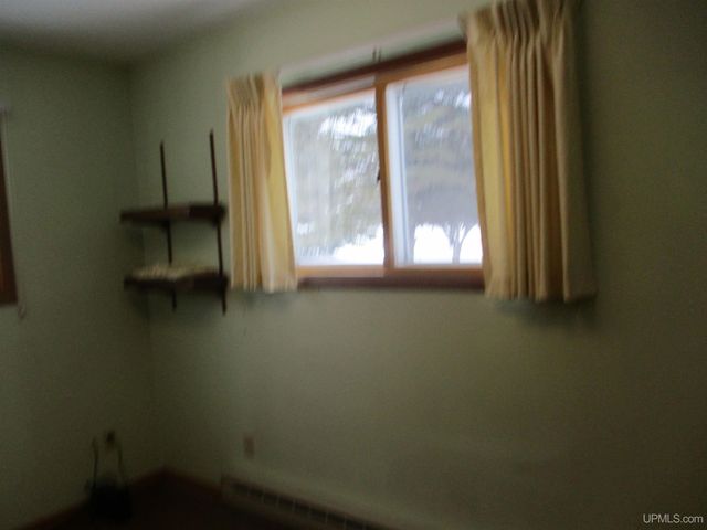 725 Parker Avenue 1, Ontonagon, MI 49953