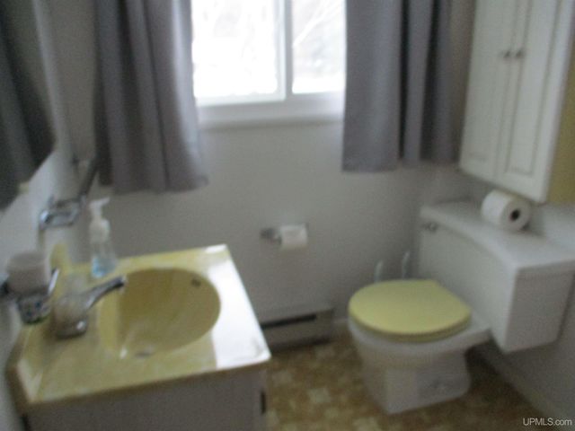 725 Parker Avenue 1, Ontonagon, MI 49953