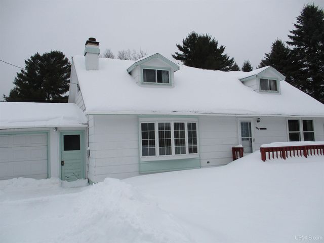 725 Parker Avenue 1, Ontonagon, MI 49953