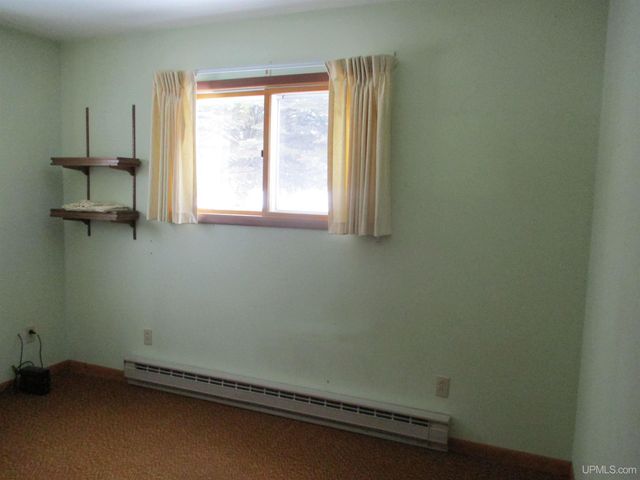 725 Parker Avenue 1, Ontonagon, MI 49953