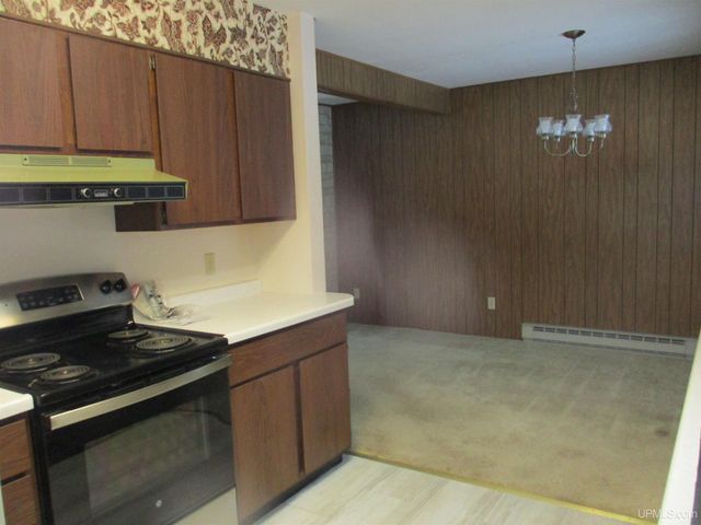 725 Parker Avenue 1, Ontonagon, MI 49953