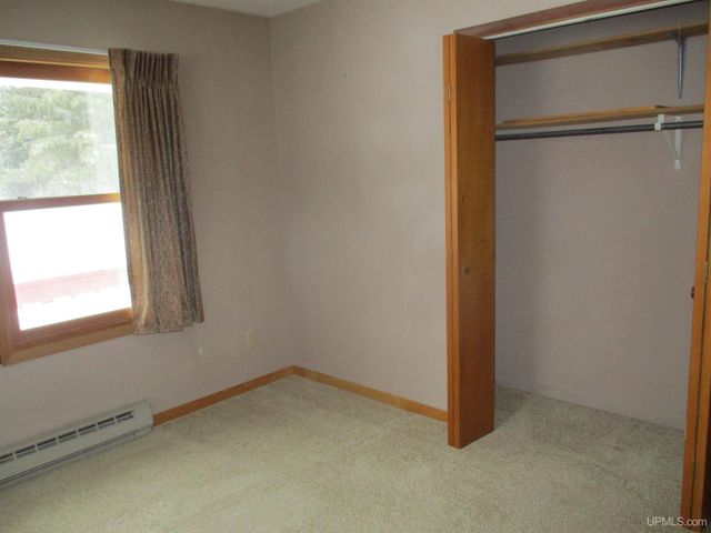 725 Parker Avenue 1, Ontonagon, MI 49953