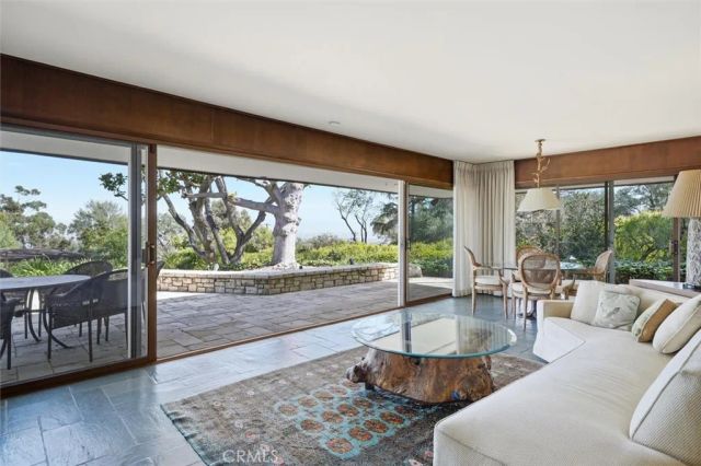100 Saddleback, Rolling Hills, CA 90274