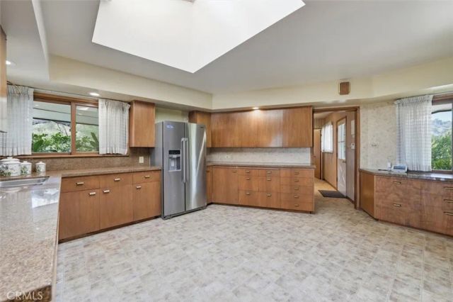 100 Saddleback, Rolling Hills, CA 90274