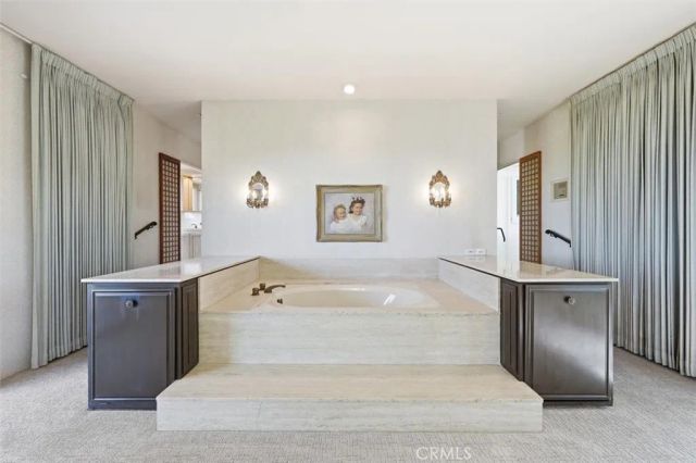 100 Saddleback, Rolling Hills, CA 90274