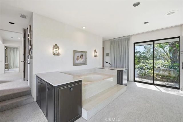 100 Saddleback, Rolling Hills, CA 90274