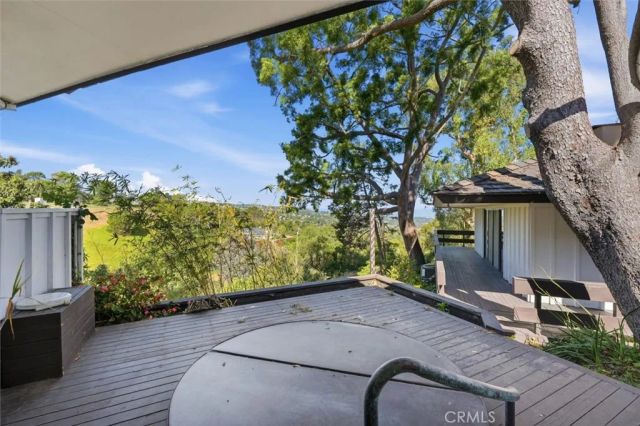 100 Saddleback, Rolling Hills, CA 90274