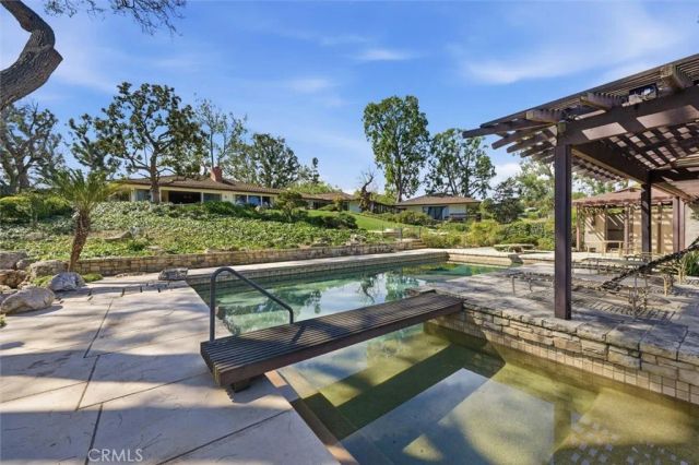 100 Saddleback, Rolling Hills, CA 90274