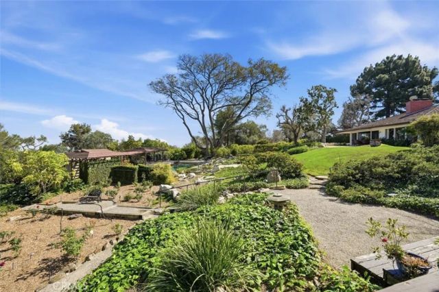 100 Saddleback, Rolling Hills, CA 90274