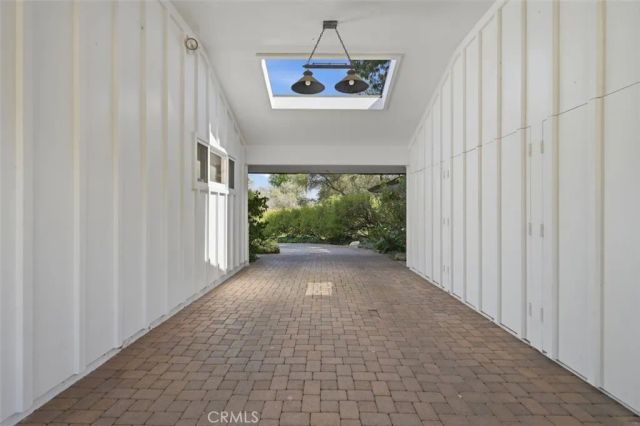 100 Saddleback, Rolling Hills, CA 90274