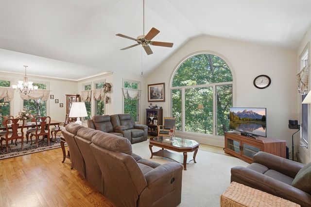 532 Cherokee Trl, Big Canoe, GA 30143