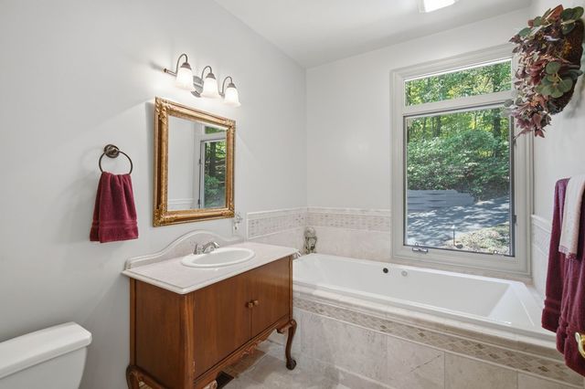 532 Cherokee Trl, Big Canoe, GA 30143