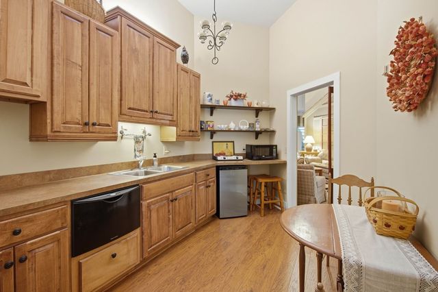 532 Cherokee Trl, Big Canoe, GA 30143
