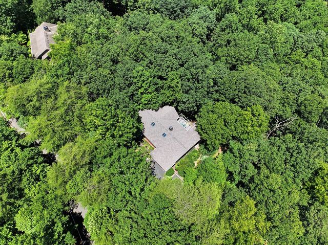 532 Cherokee Trl, Big Canoe, GA 30143