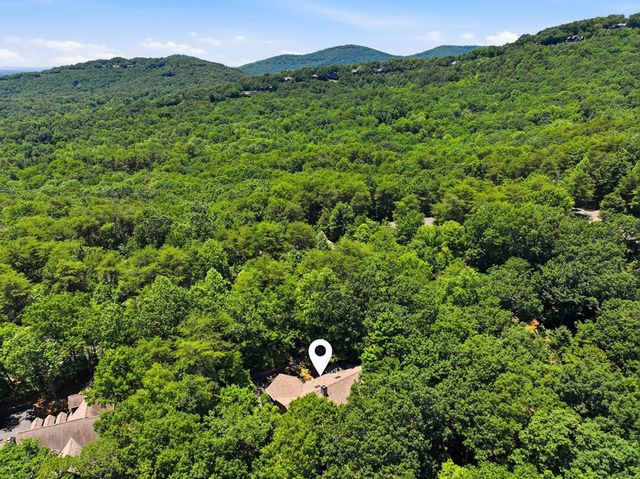 532 Cherokee Trl, Big Canoe, GA 30143