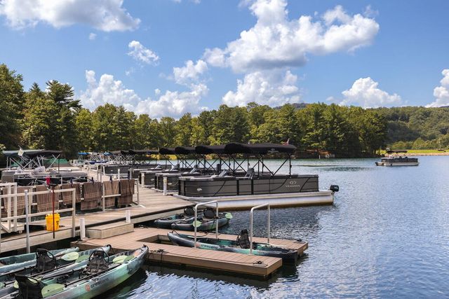 532 Cherokee Trl, Big Canoe, GA 30143