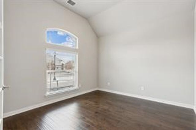 909 Foxtail Drive, Mansfield, TX 76063