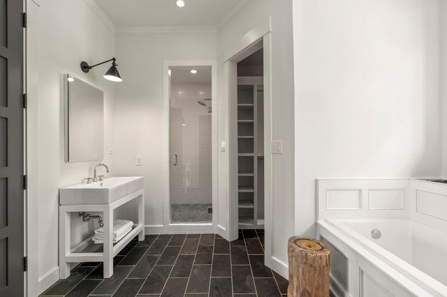 9116 Escondido Drive, Willis, TX 77318