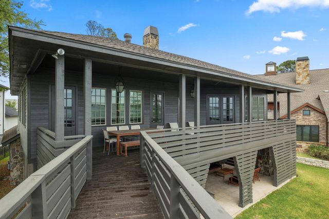 9116 Escondido Drive, Willis, TX 77318