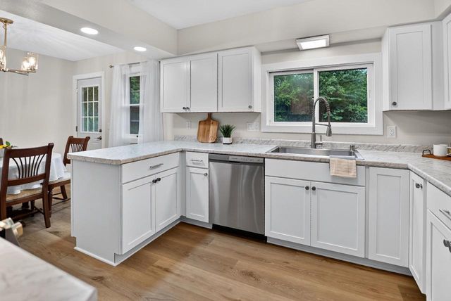 6628 Hubbard Avenue, Middleton, WI 53562