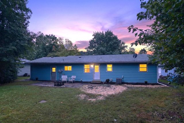 6628 Hubbard Avenue, Middleton, WI 53562