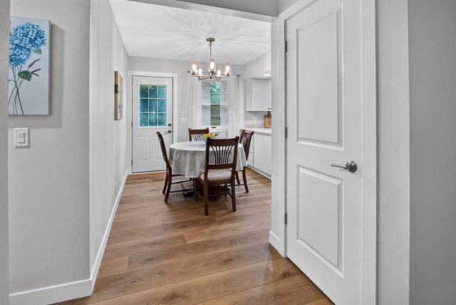 6628 Hubbard Avenue, Middleton, WI 53562