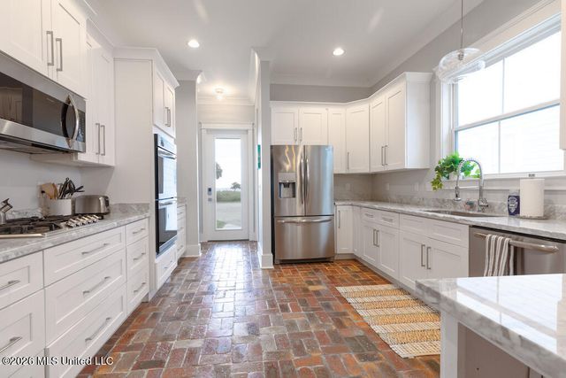 1533 Second Street, Gulfport, MS 39501