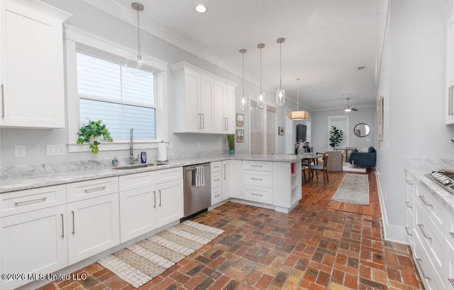 1533 Second Street, Gulfport, MS 39501