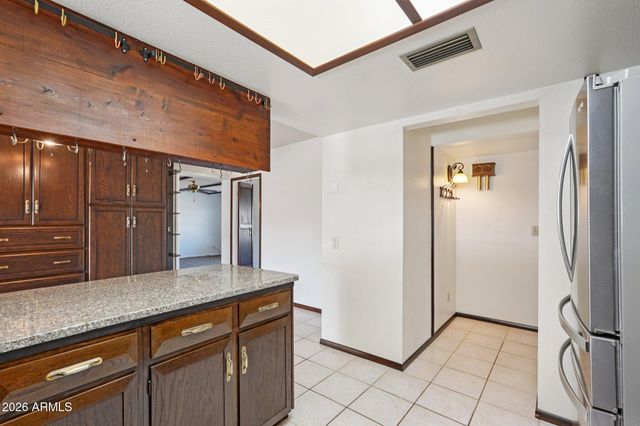 7133 W BANFF Lane, Peoria, AZ 85381